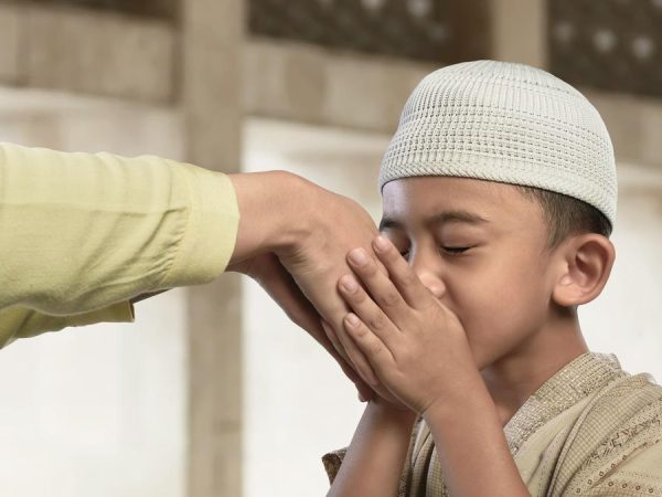 Membangun Citra Sekolah Melalui Akhlakul Karimah